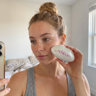 Rebloom Kiss - LED Lip Enhancing Device